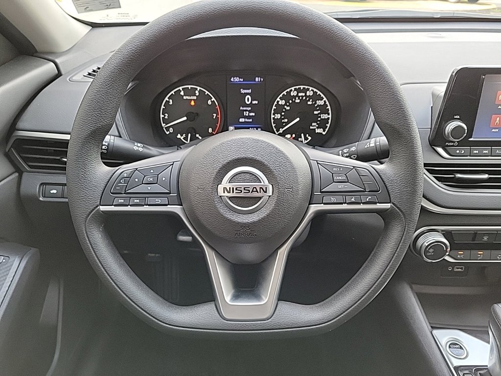 Thumbnail: 2022 Nissan Altima - 9