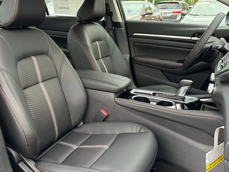 Thumbnail: 2025 Nissan Altima - 8