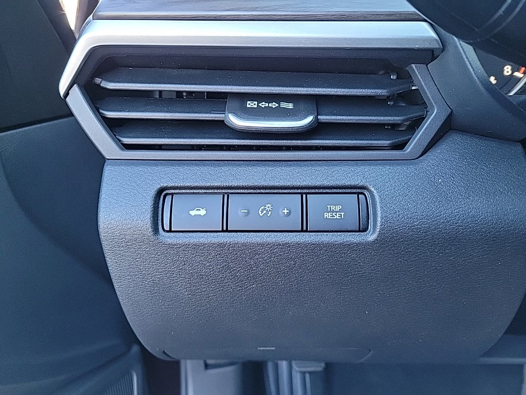 Thumbnail: 2023 Nissan Altima - 28