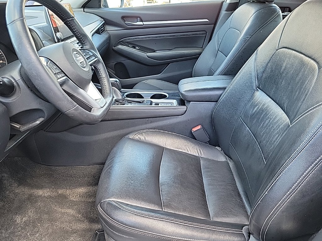 Thumbnail: 2022 Nissan Altima - 9