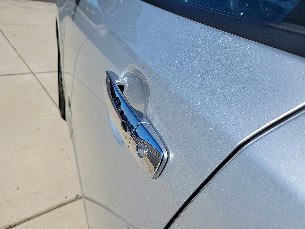 Thumbnail: 2023 Nissan Leaf - 5