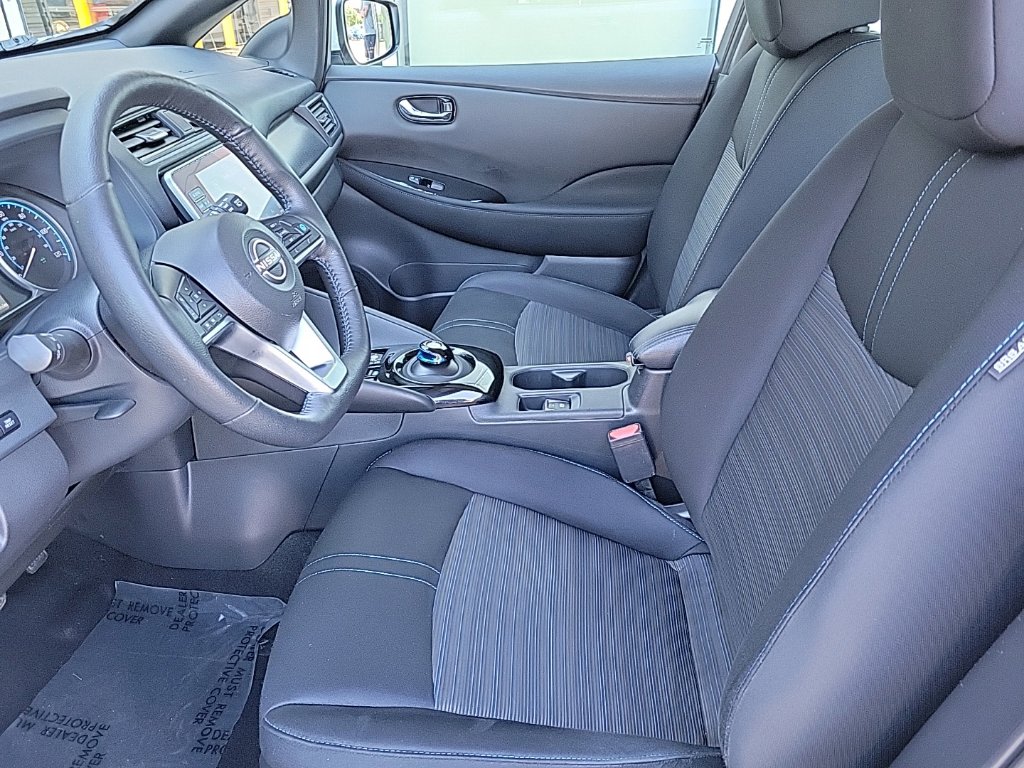 Thumbnail: 2023 Nissan Leaf - 9