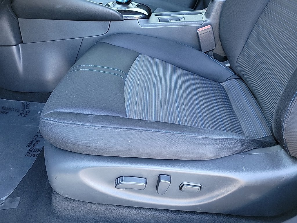 Thumbnail: 2023 Nissan Leaf - 20