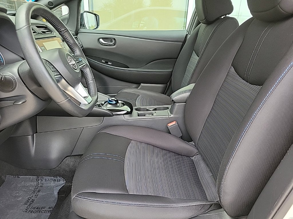 Thumbnail: 2023 Nissan Leaf - 9