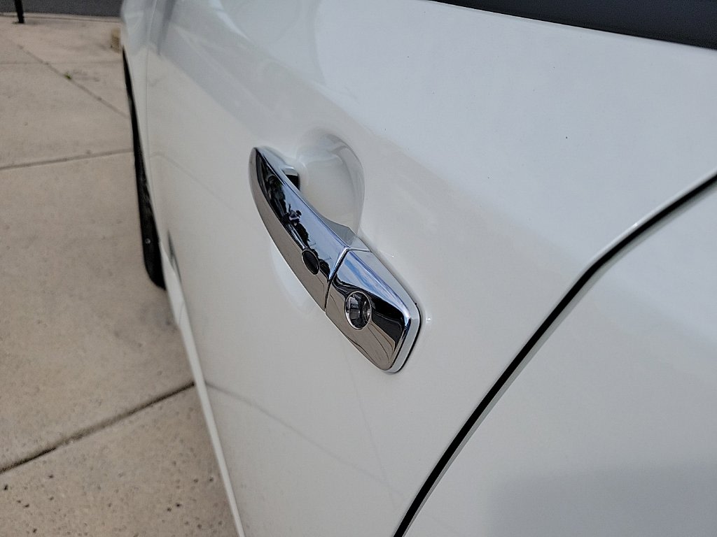 Thumbnail: 2023 Nissan Leaf - 5
