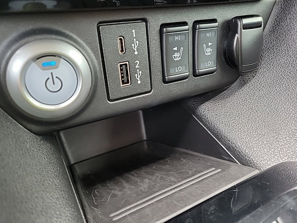 Thumbnail: 2023 Nissan Leaf - 26