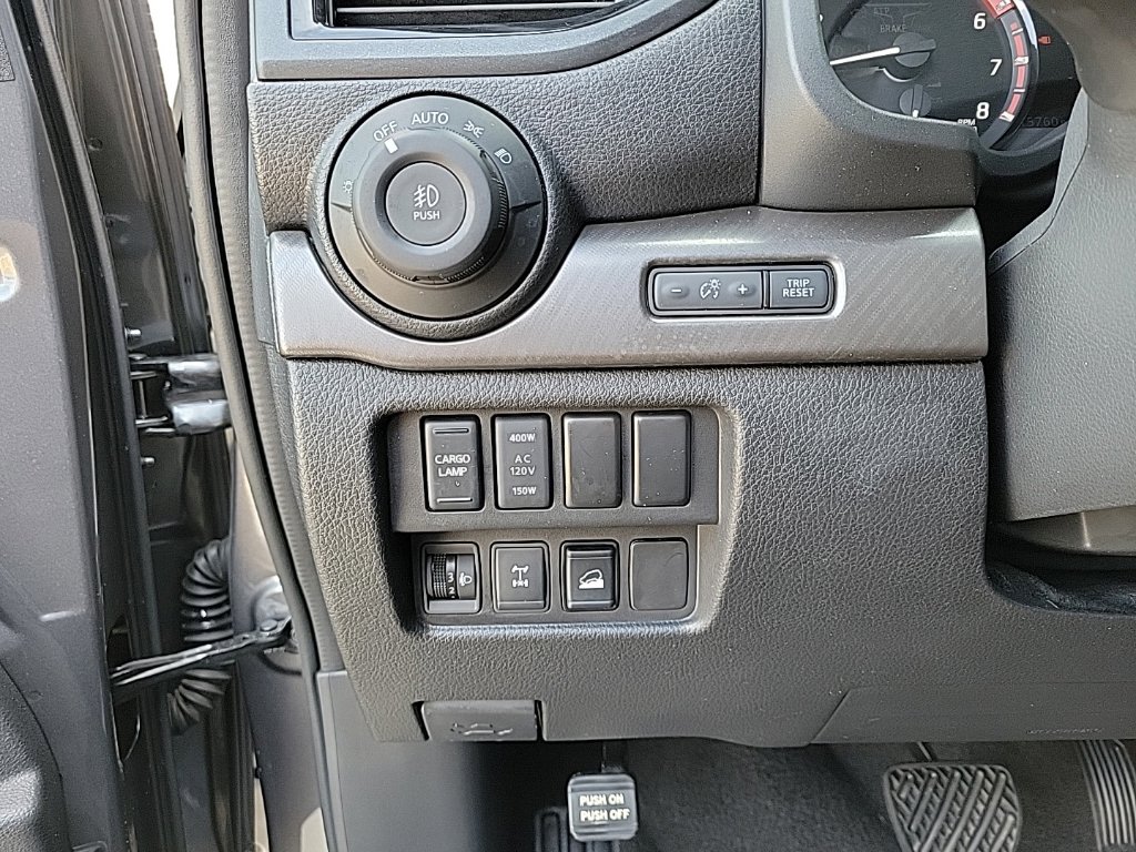 Thumbnail: 2024 Nissan Titan - 33