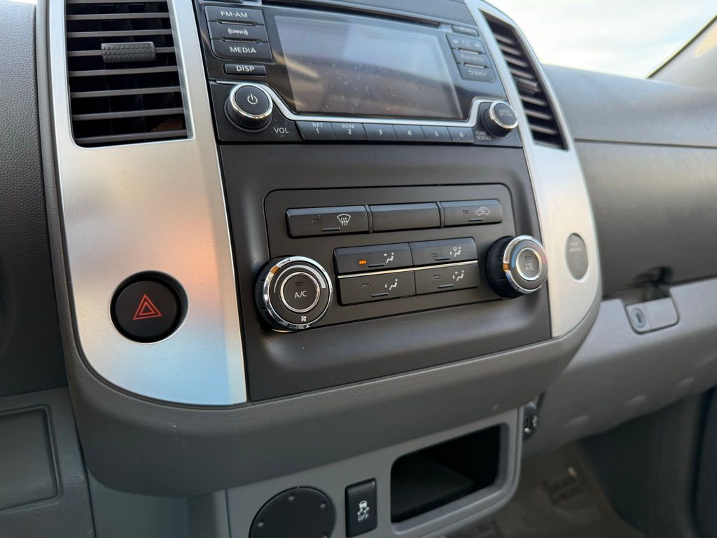 2018 Nissan Frontier SV 26