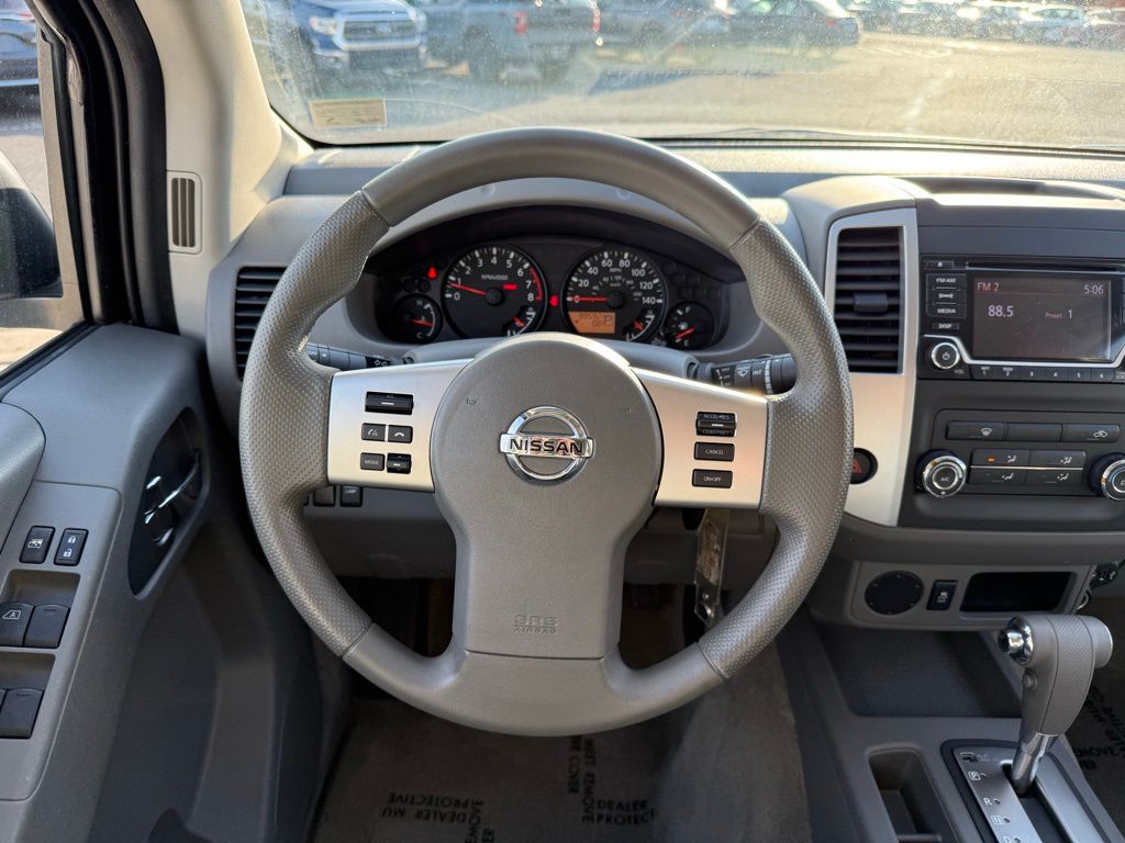 2018 Nissan Frontier SV 8