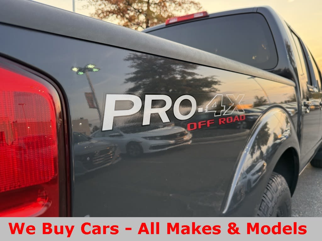 2011 Nissan Frontier PRO-4X 30