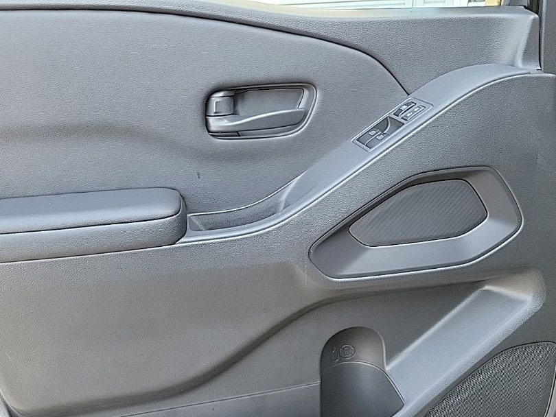 Thumbnail: 2026 Nissan Frontier - 16