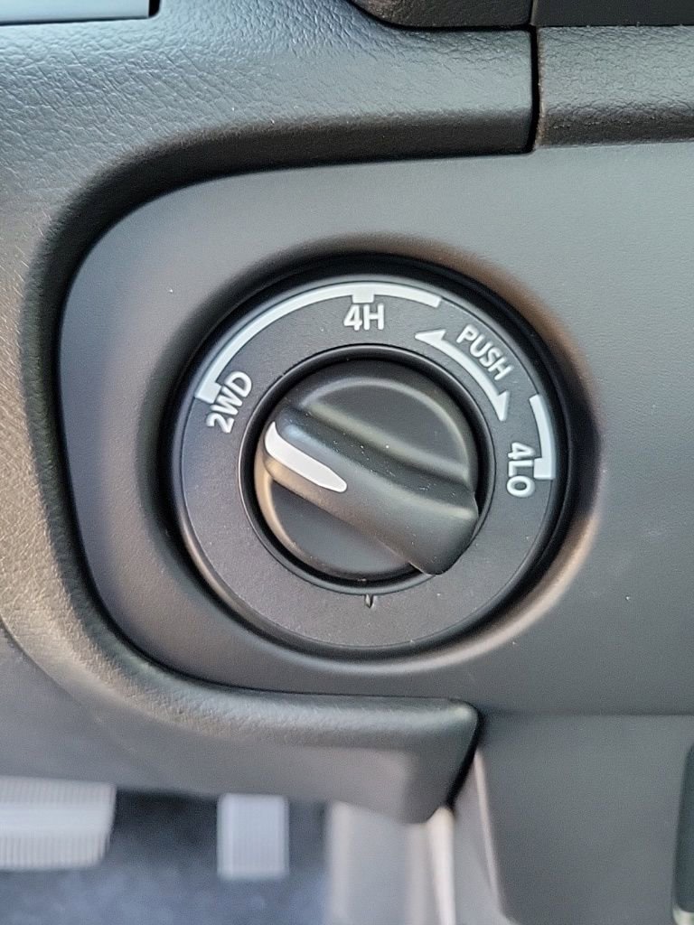 Thumbnail: 2026 Nissan Frontier - 18