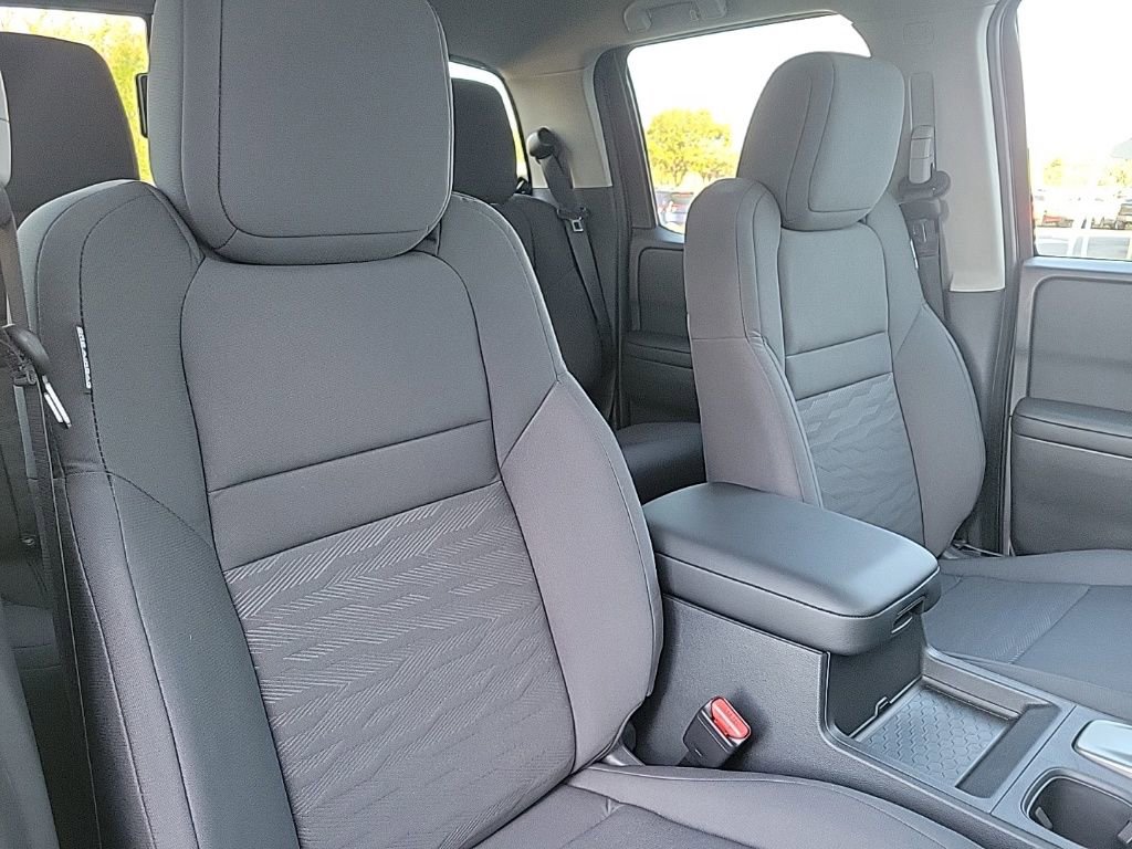 Thumbnail: 2026 Nissan Frontier - 8