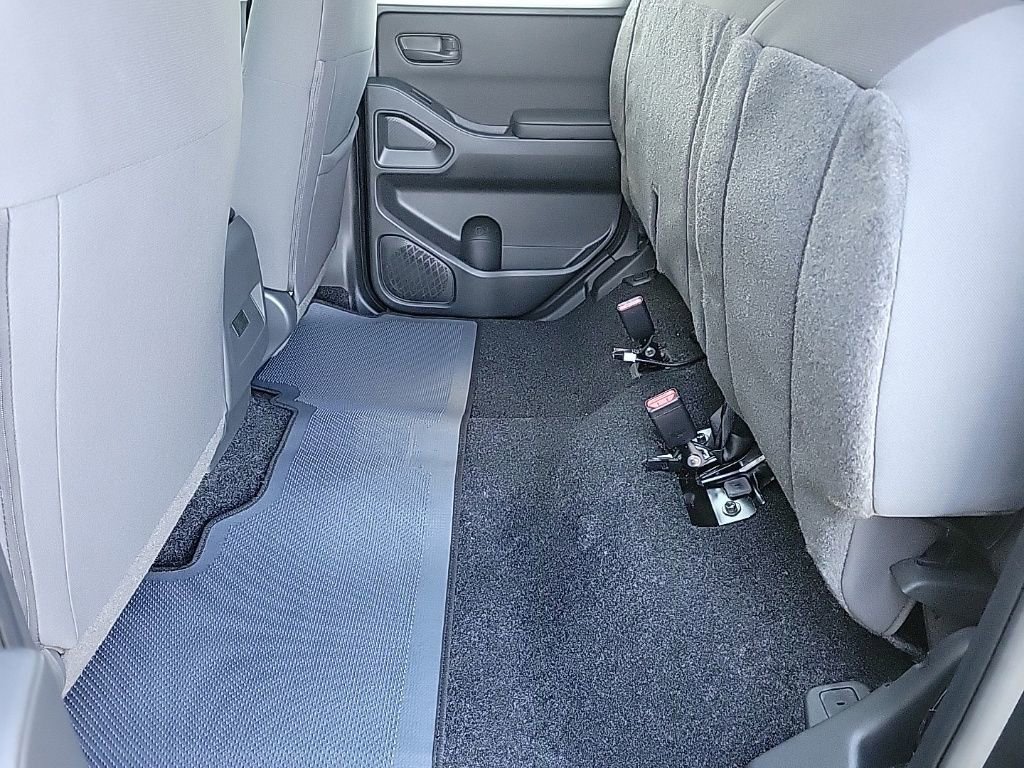 Thumbnail: 2026 Nissan Frontier - 17