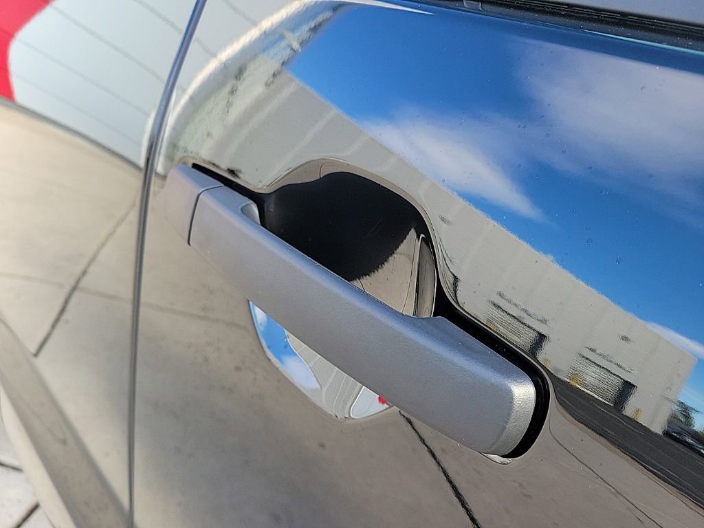 Thumbnail: 2026 Nissan Frontier - 16