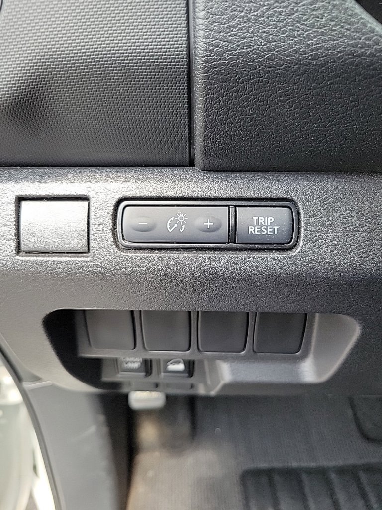 Thumbnail: 2023 Nissan Frontier - 23