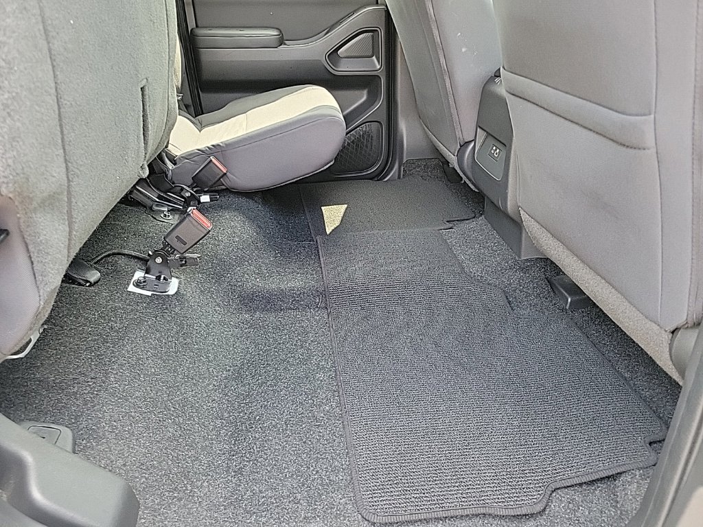 Thumbnail: 2023 Nissan Frontier - 19