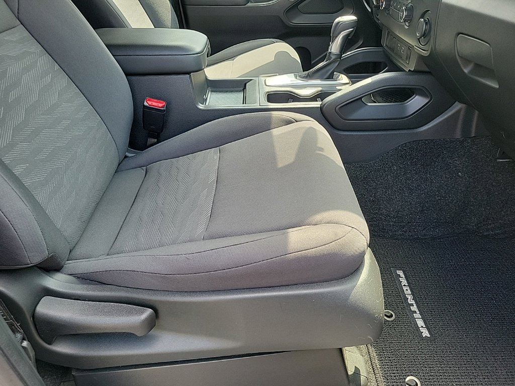 Thumbnail: 2023 Nissan Frontier - 9