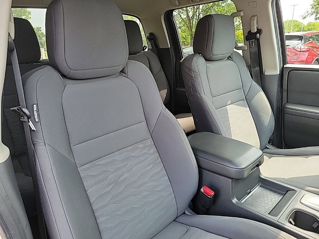 Thumbnail: 2023 Nissan Frontier - 8