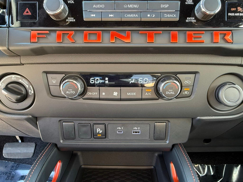 2025 Nissan Frontier PRO-4X 26