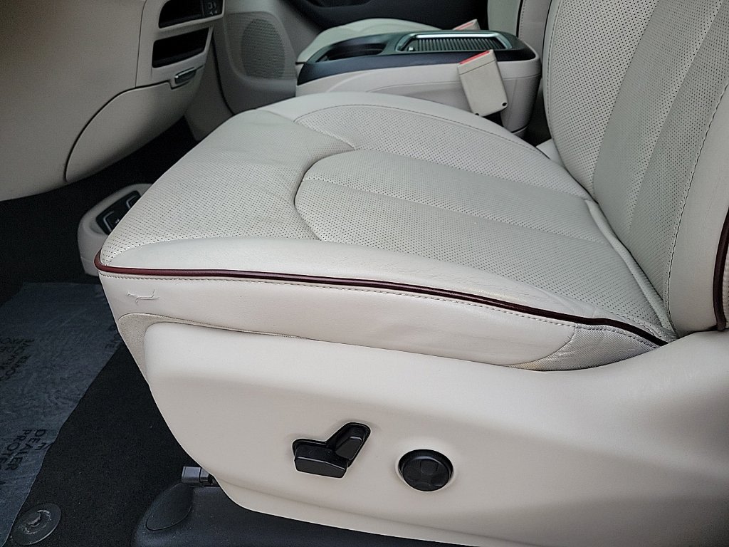 Thumbnail: 2017 Chrysler Pacifica - 20