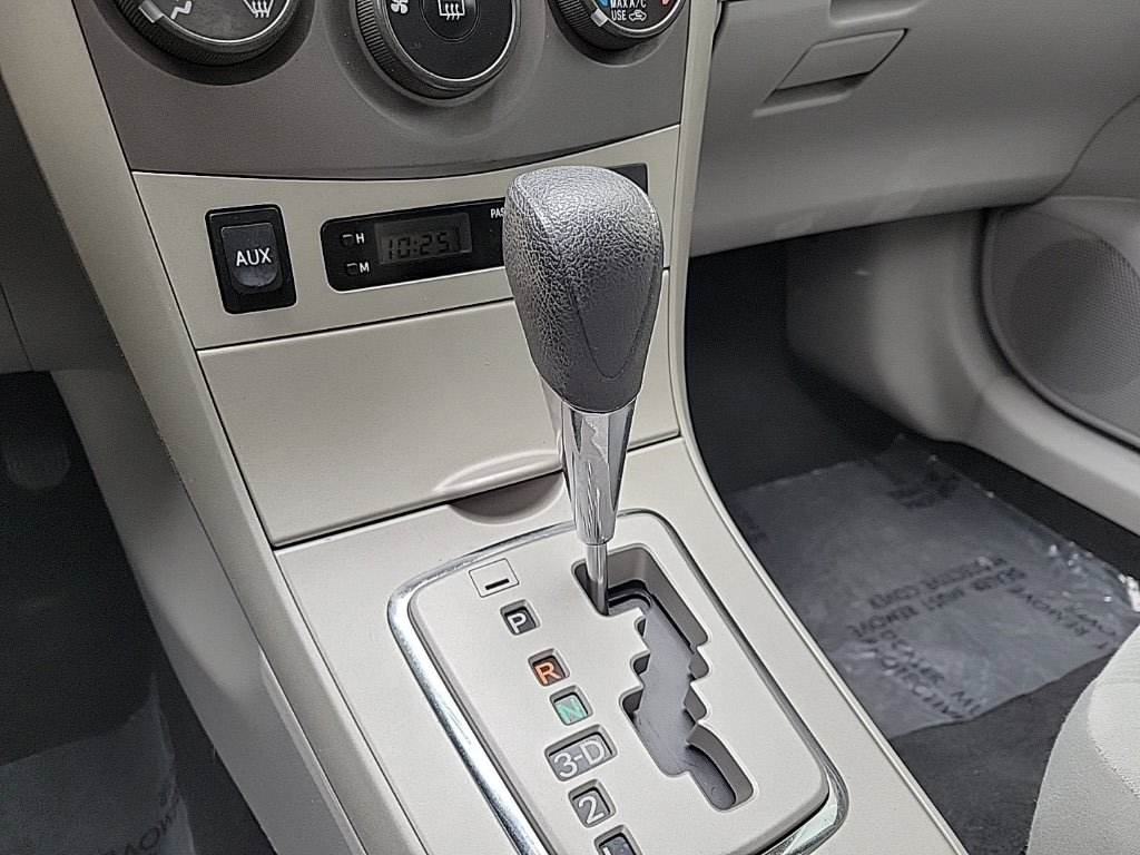 Thumbnail: 2011 Toyota Corolla - 13