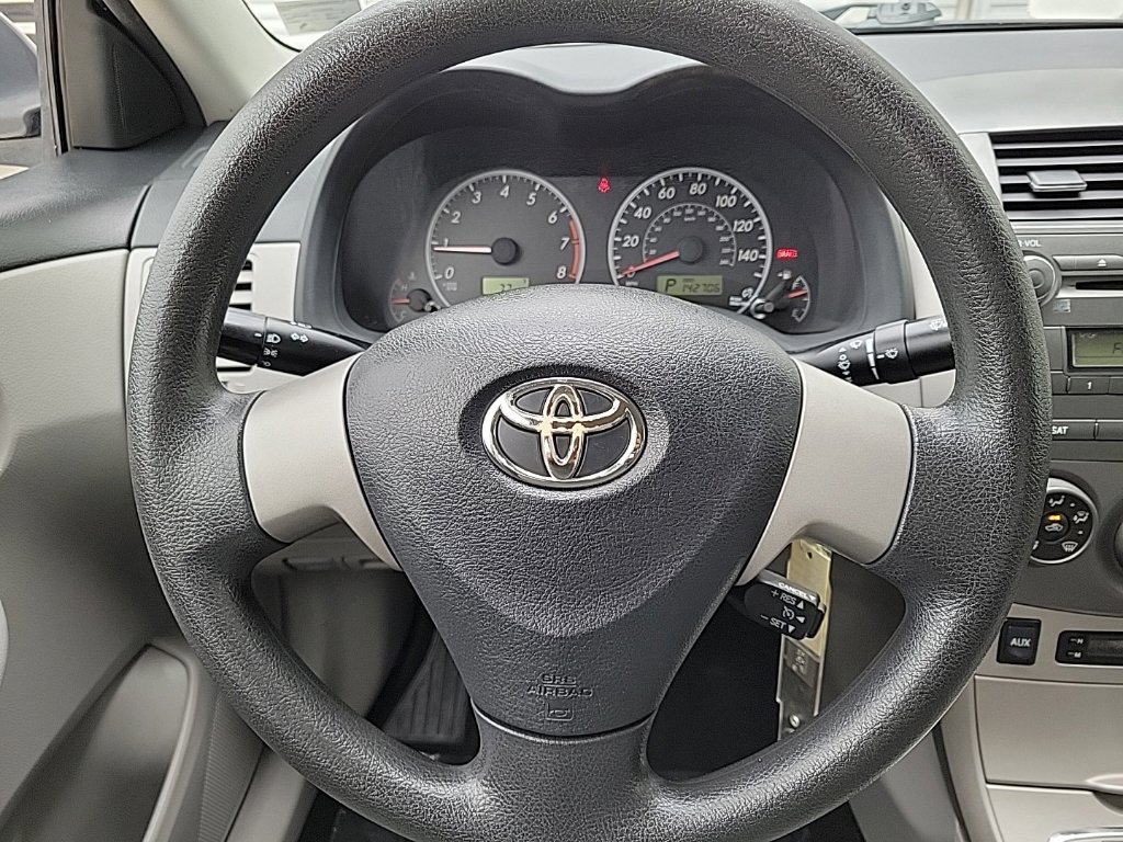 Thumbnail: 2011 Toyota Corolla - 9