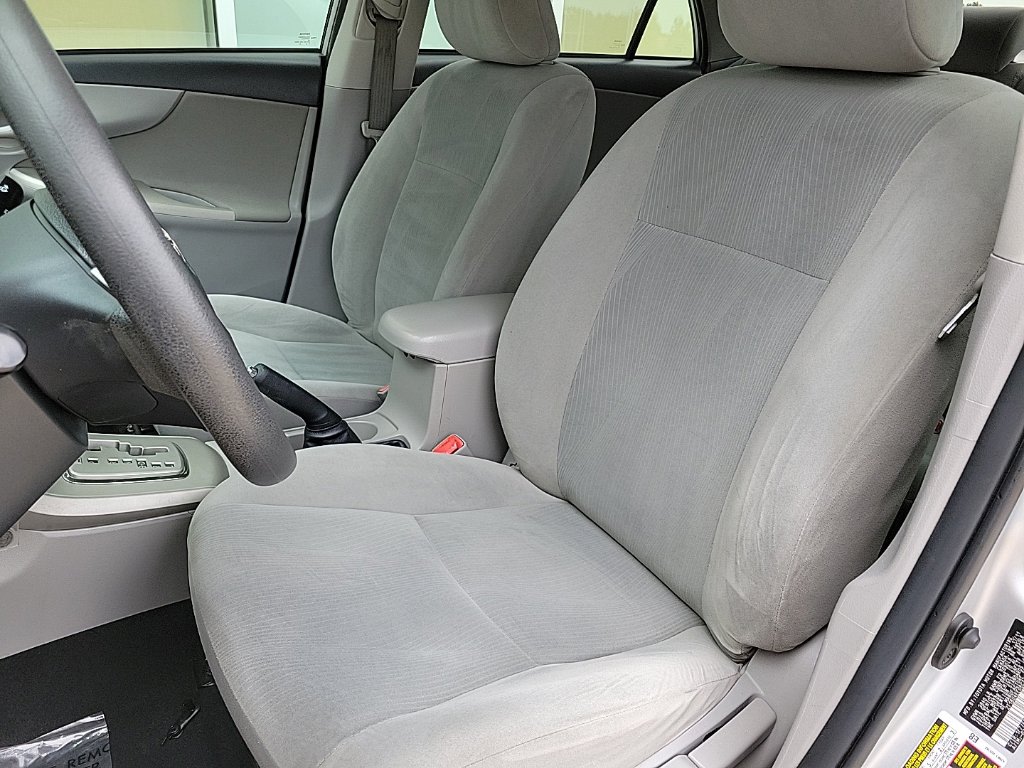 Thumbnail: 2011 Toyota Corolla - 10