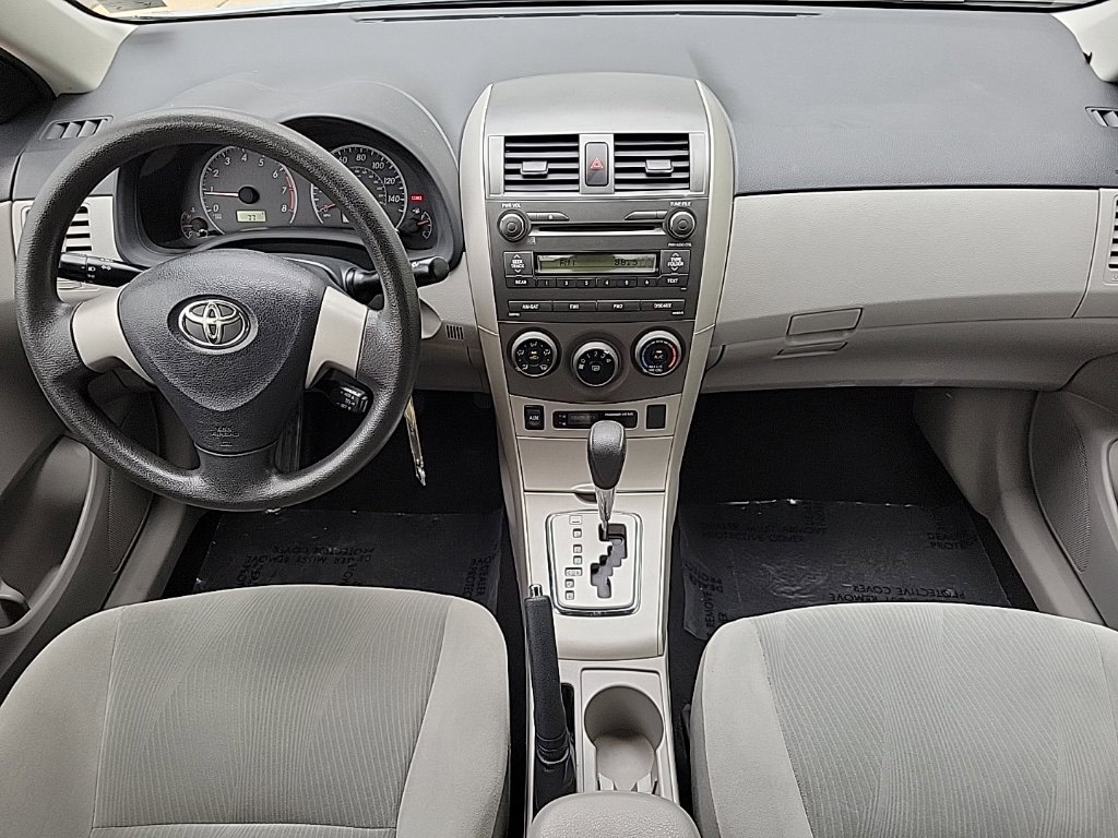 Thumbnail: 2011 Toyota Corolla - 2