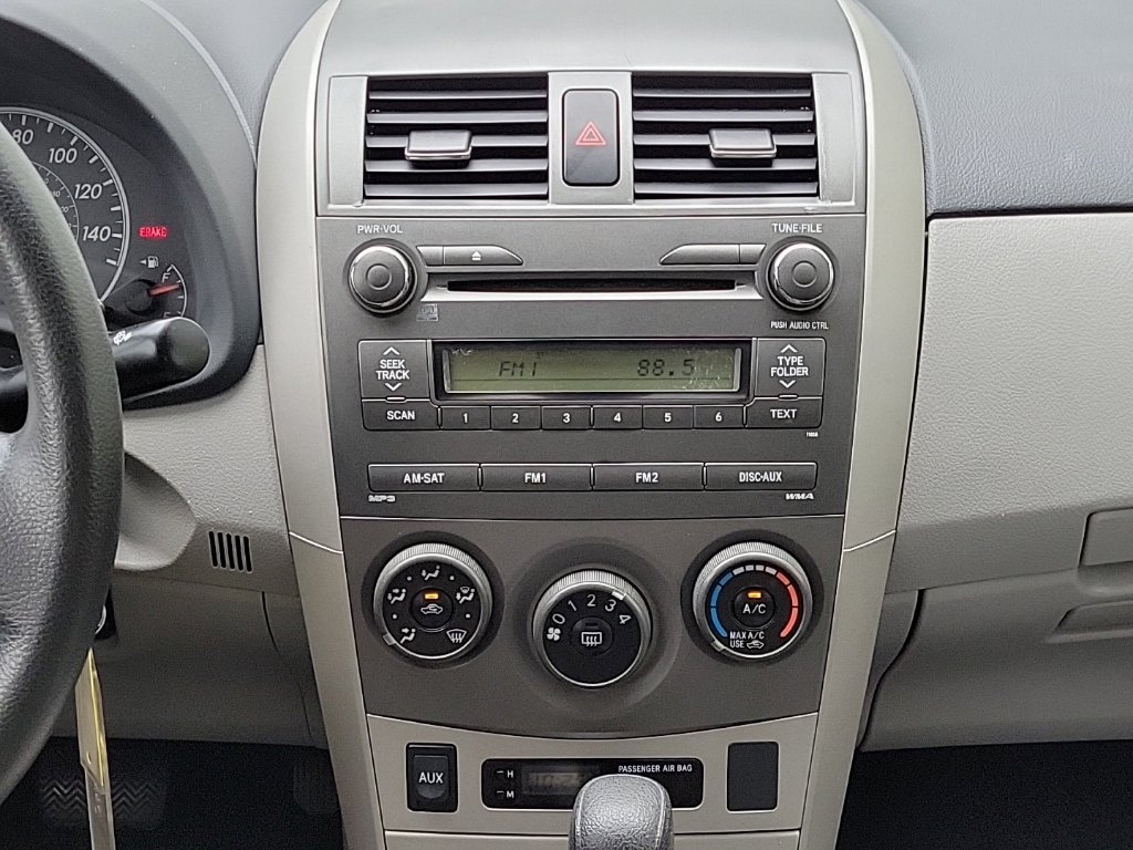 Thumbnail: 2011 Toyota Corolla - 24