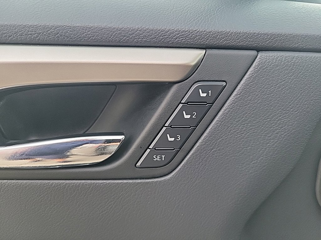 Thumbnail: 2019 Lexus RX - 31