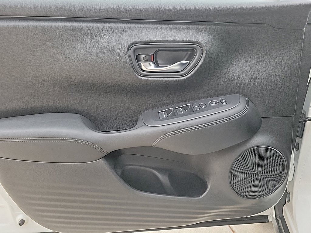 Thumbnail: 2023 Honda HR-V - 28