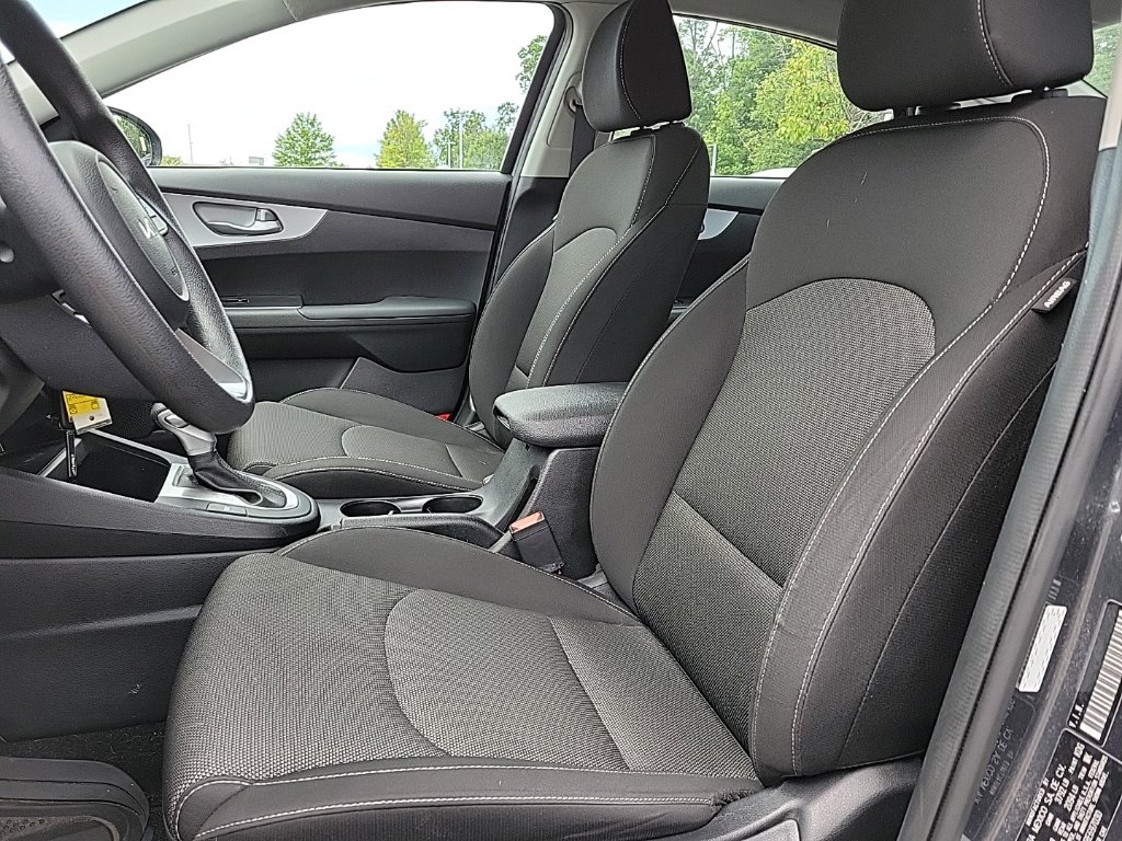 Thumbnail: 2024 Kia Forte - 8