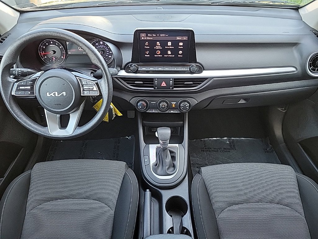 Thumbnail: 2024 Kia Forte - 8
