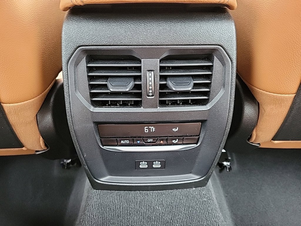 Thumbnail: 2021 BMW 3 Series - 27