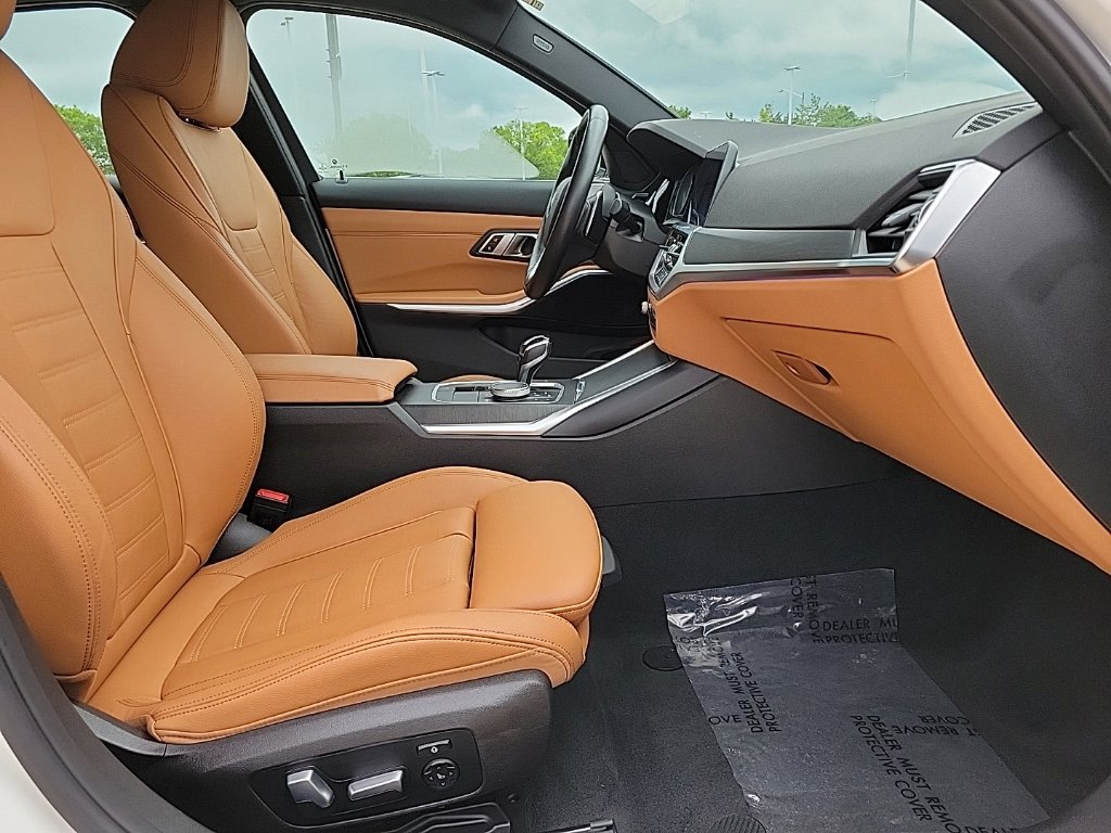 Thumbnail: 2021 BMW 3 Series - 25
