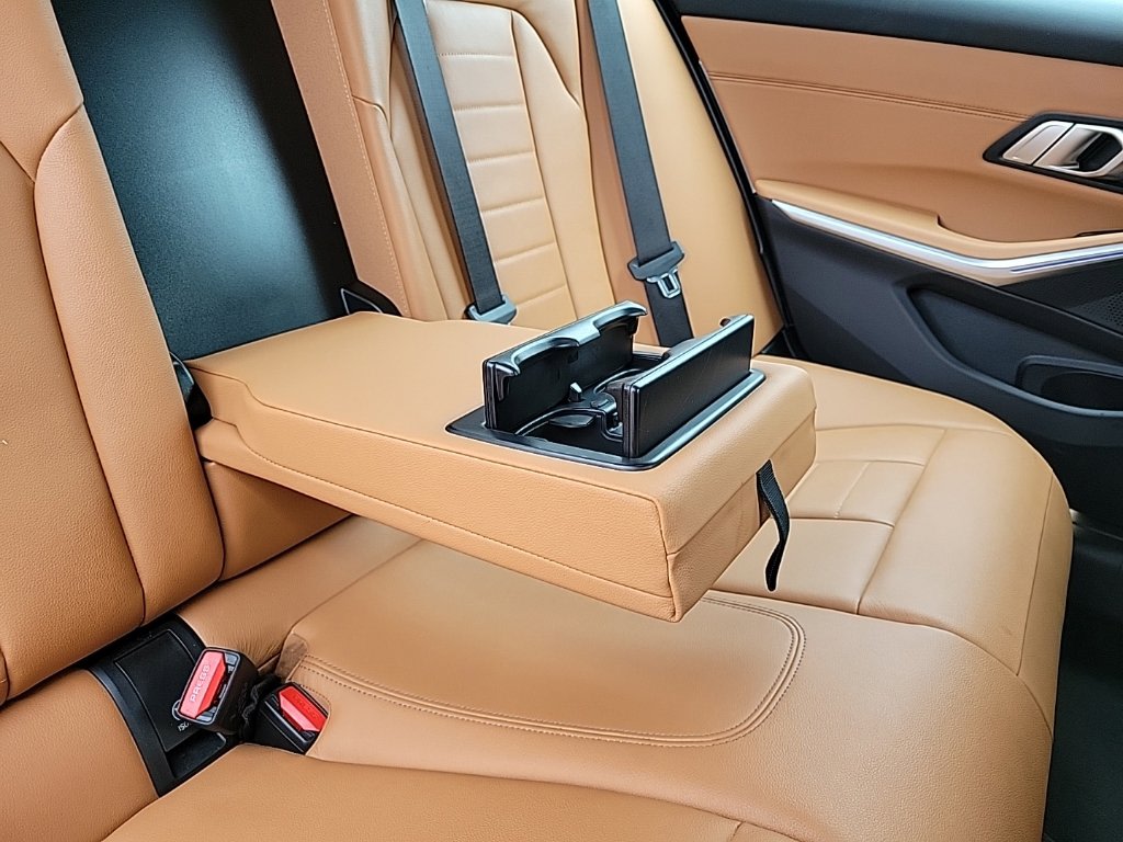 Thumbnail: 2021 BMW 3 Series - 12