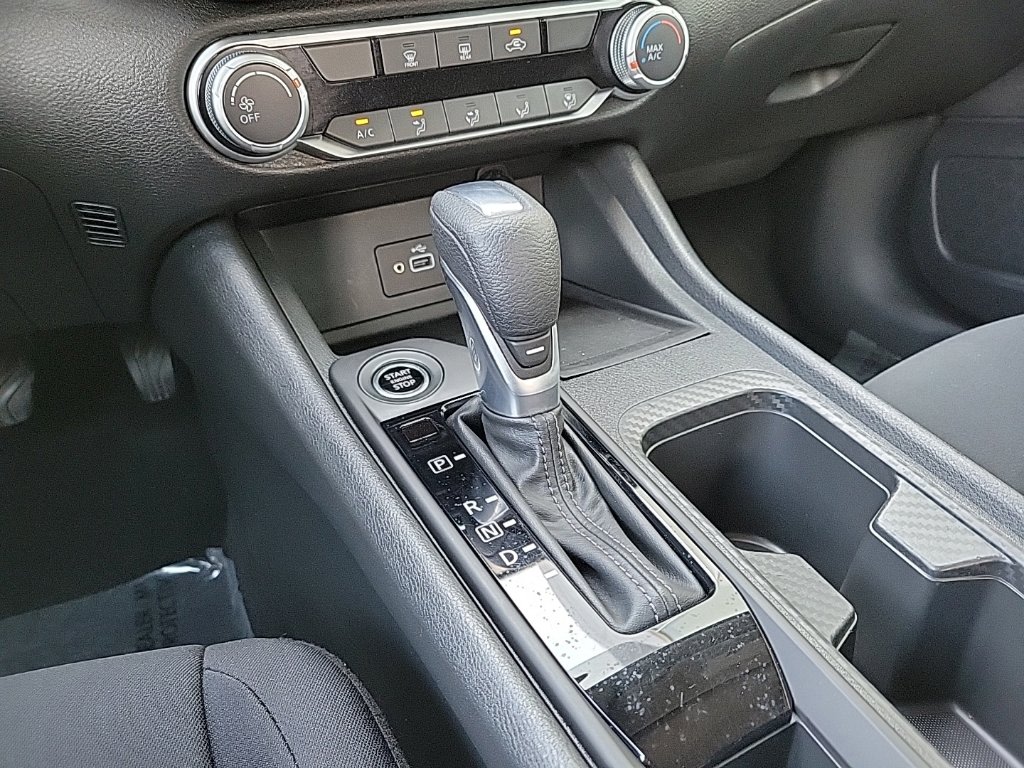 Thumbnail: 2021 Nissan Sentra - 26