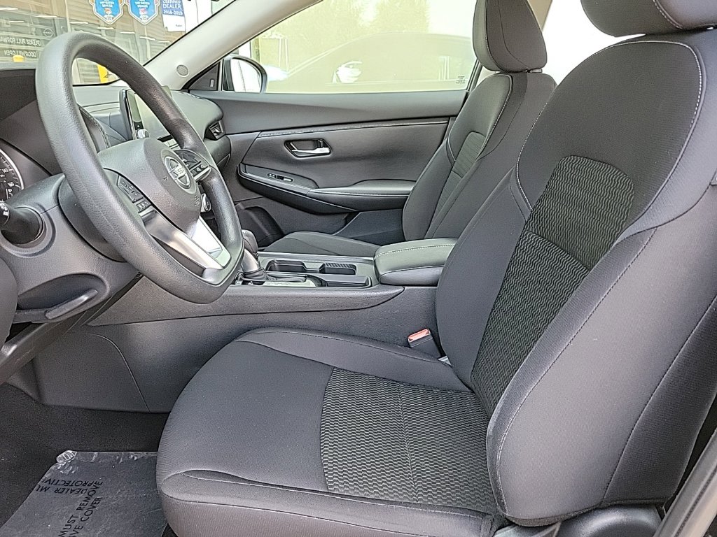 Thumbnail: 2021 Nissan Sentra - 9