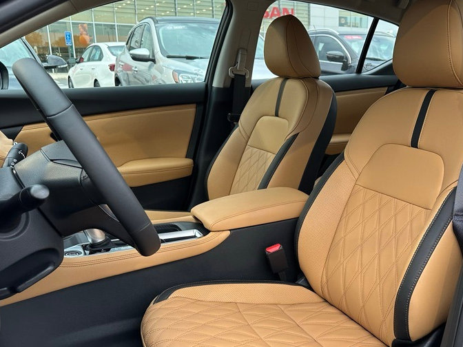 Thumbnail: 2025 Nissan Sentra - 8