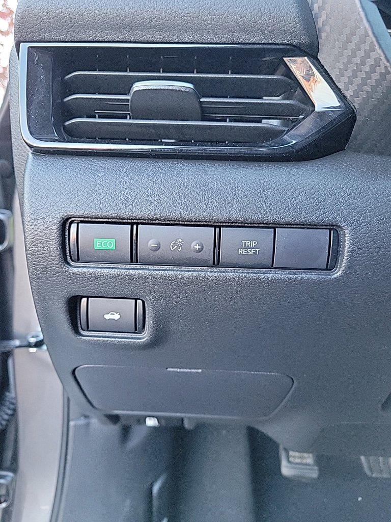 Thumbnail: 2023 Nissan Sentra - 27