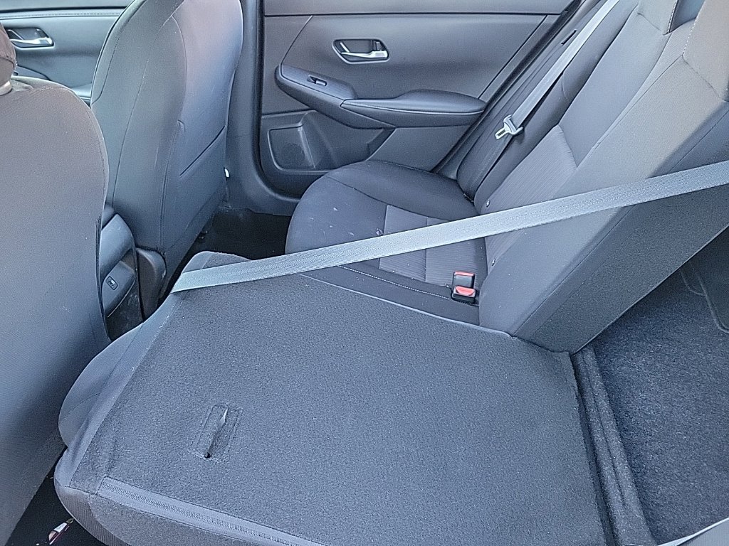 Thumbnail: 2023 Nissan Sentra - 21