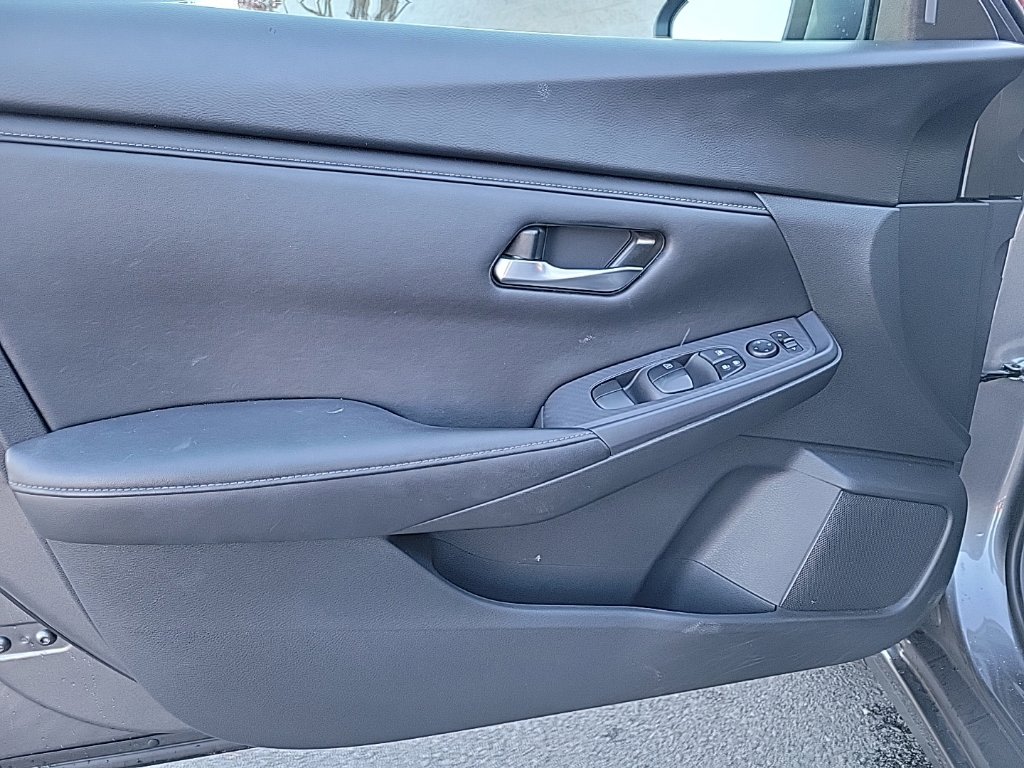 Thumbnail: 2023 Nissan Sentra - 25