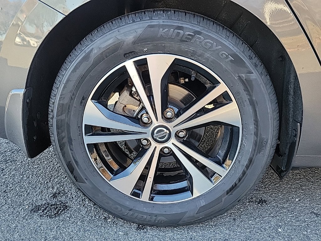 Thumbnail: 2023 Nissan Sentra - 8