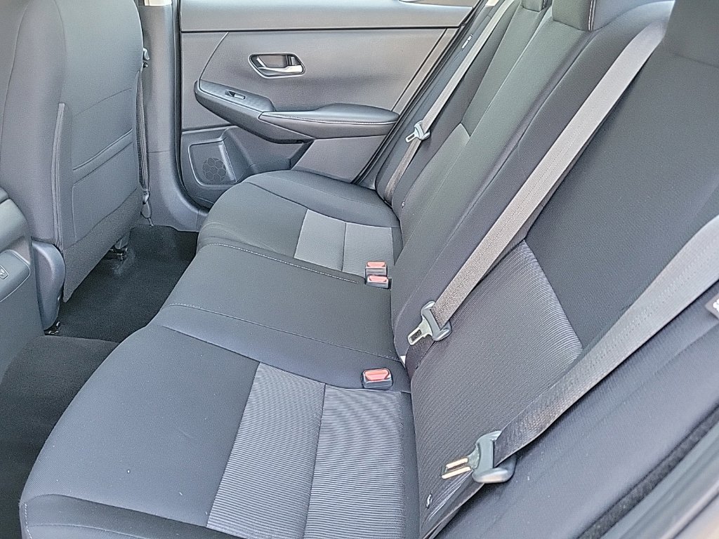 Thumbnail: 2023 Nissan Sentra - 12