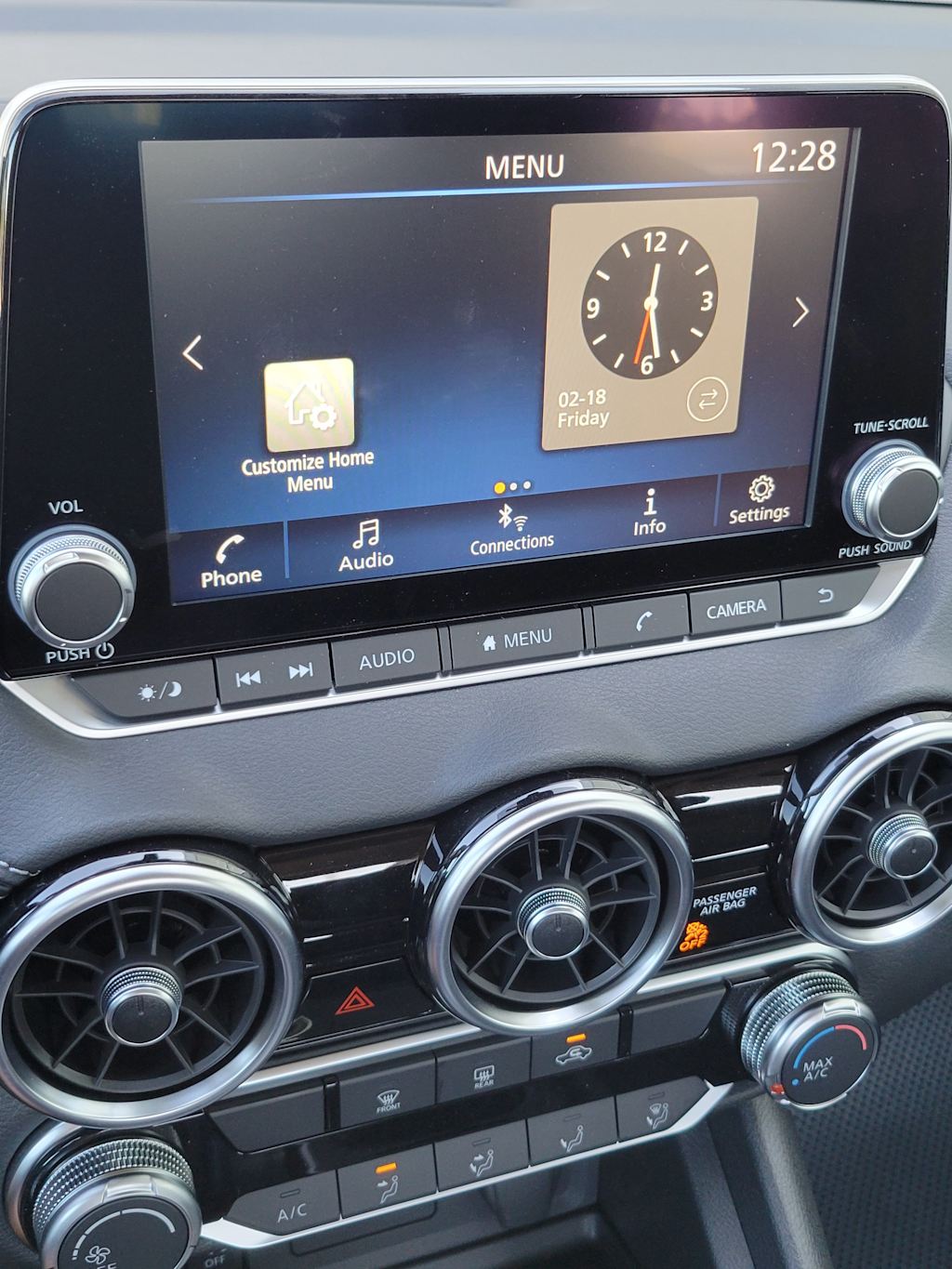 Thumbnail: 2025 Nissan Sentra - 12