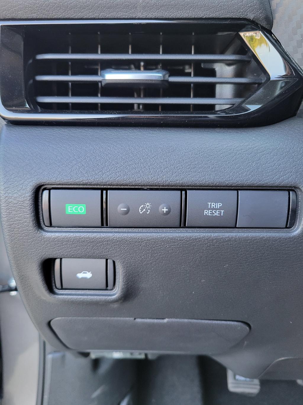 Thumbnail: 2025 Nissan Sentra - 25