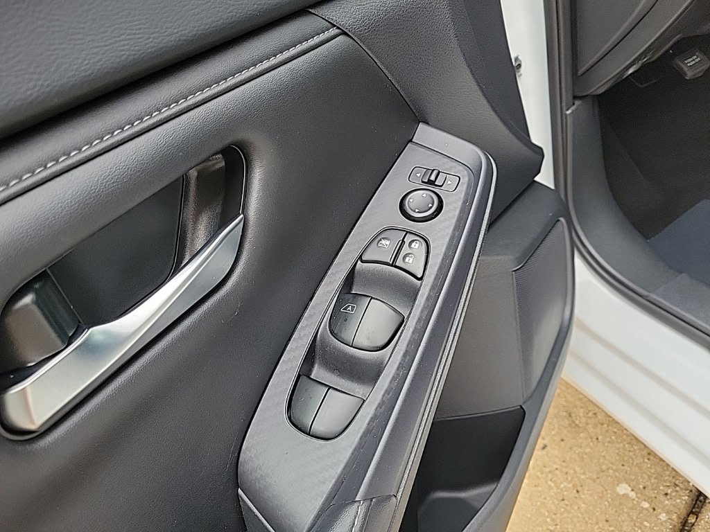 Thumbnail: 2023 Nissan Sentra - 27