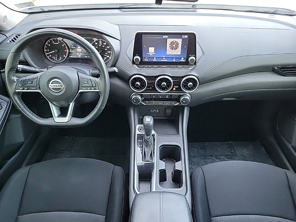 Thumbnail: 2023 Nissan Sentra - 9