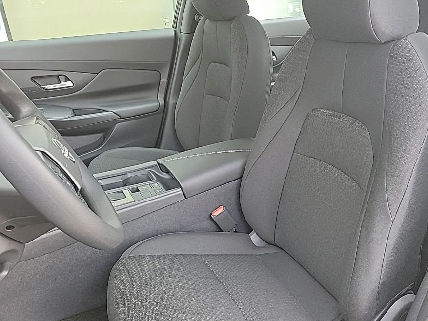 Thumbnail: 2026 Nissan Sentra - 9